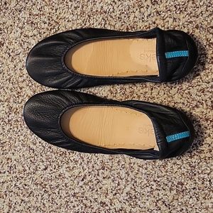 COPY - Tieks Black Size 6 Shoes